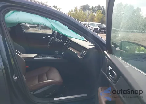 2022 Volvo V60 Cross Country T5 from USA, damaged, VIN YV4102WK4N2092733